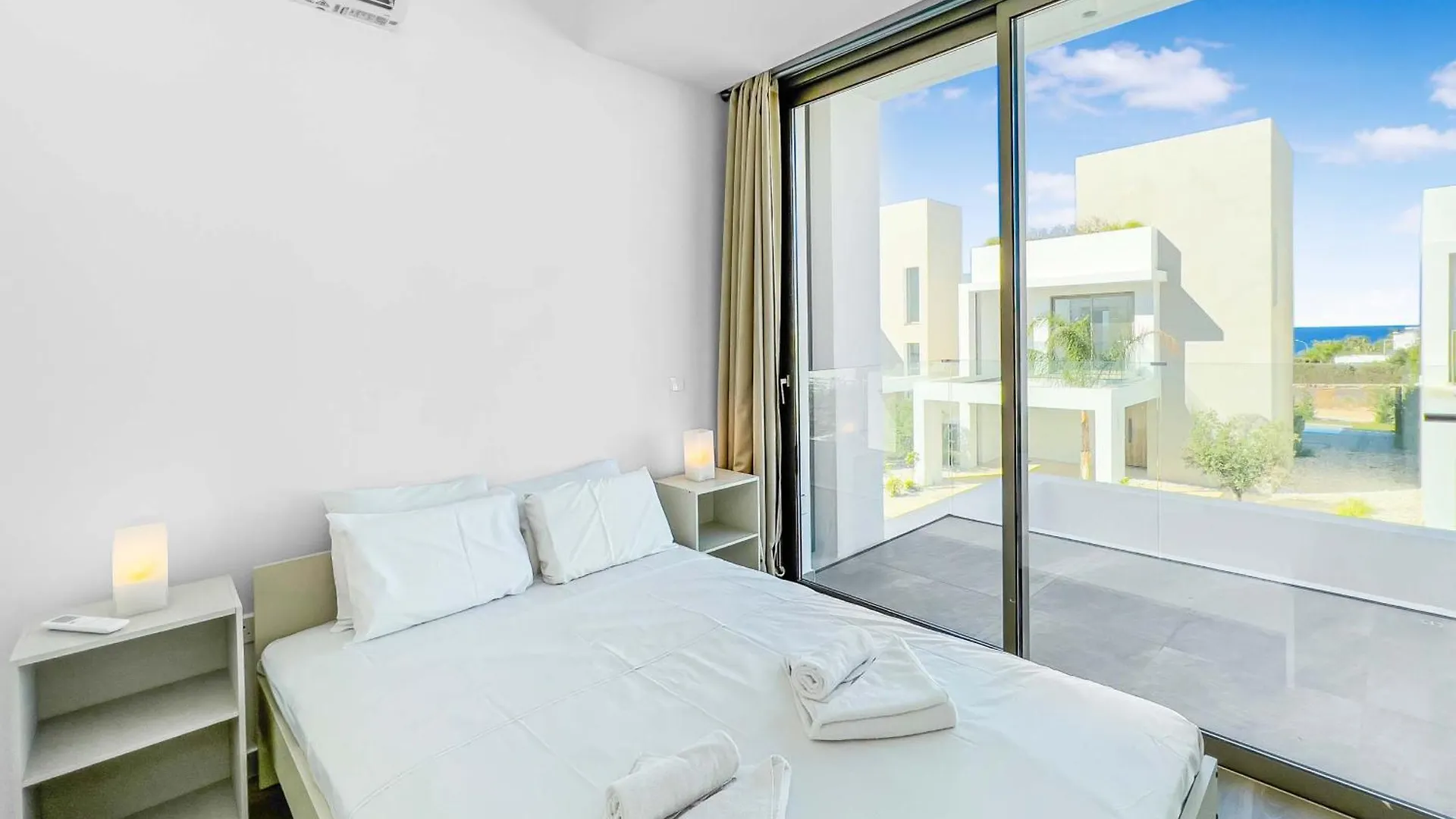 Azure Seaview - Garnet Villa Protaras